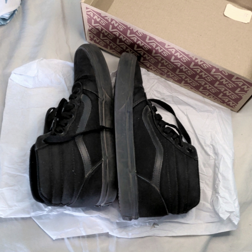 Almost new men's vans size 8